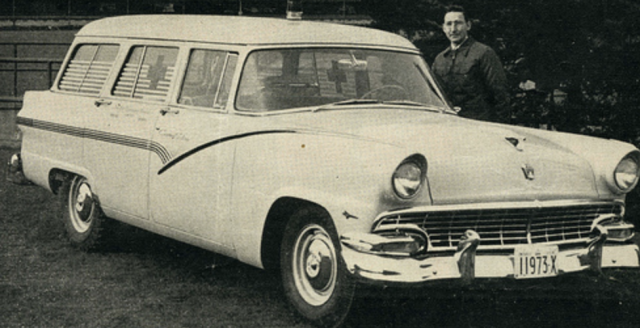 a 1950s station wagon automobile compared to 5G Wifi Networks